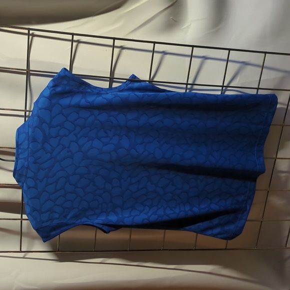 A daily sport blue top - Picture 2 of 2